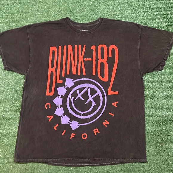 - - Blink 182 Crappy Punk Rock Shirt T-shirt Sz S/M - Picture 1 of 5